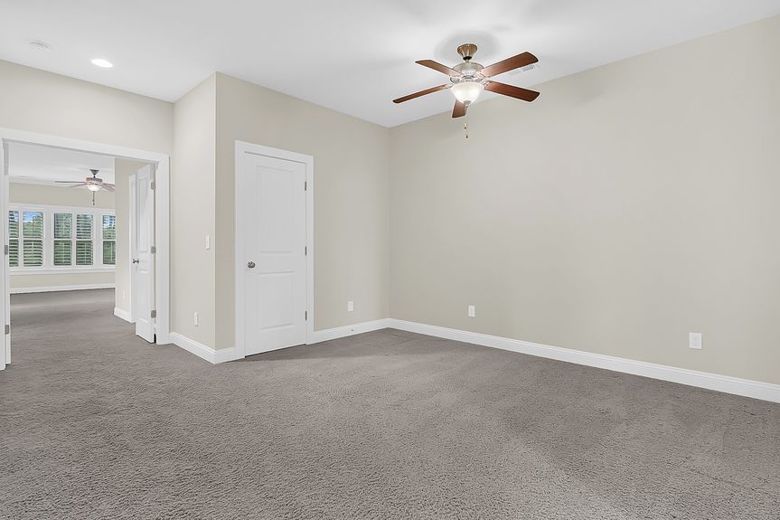 CREM - 2032 Amenity Park Dr-11