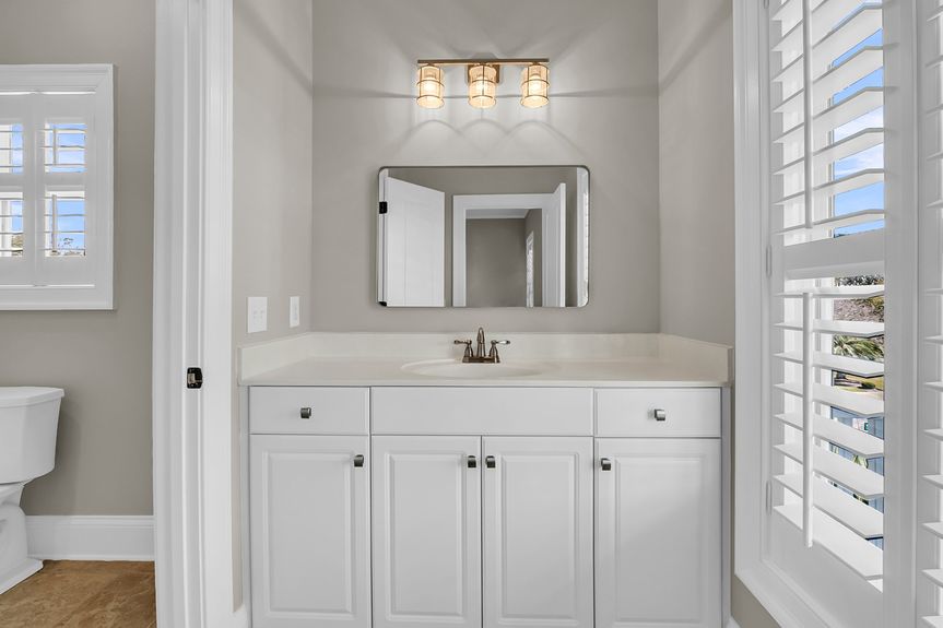 CREM - 4922 Sound View Dr-25