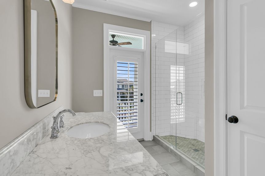 CREM - 4922 Sound View Dr-31