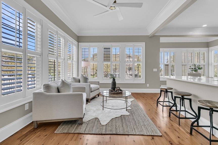 CREM - 4922 Sound View Dr-57