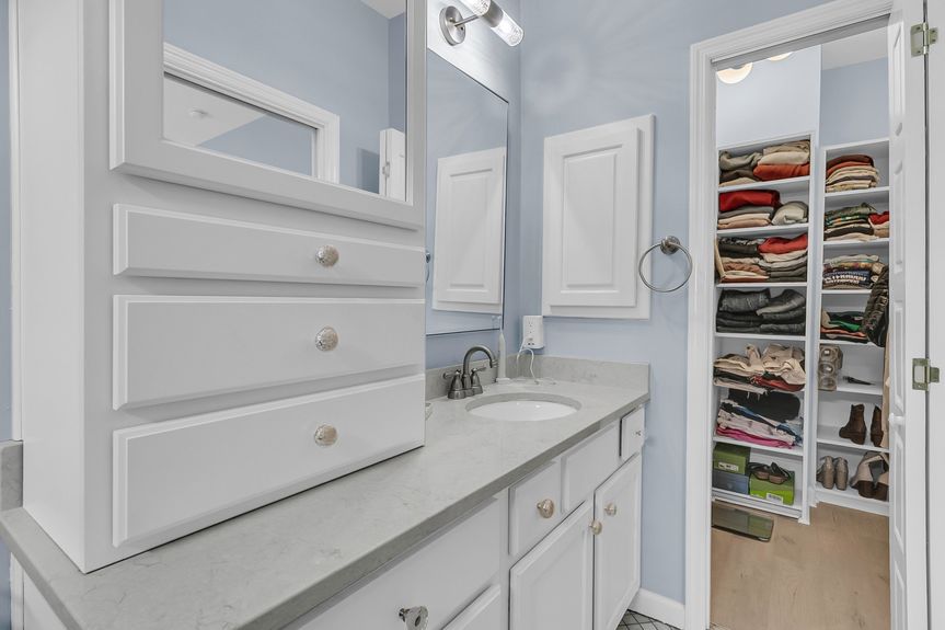 CREM - 3372 Billings St-34