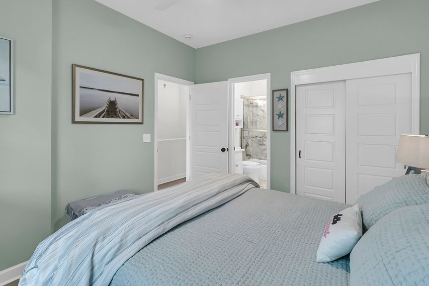 CREM - 3372 Billings St-38
