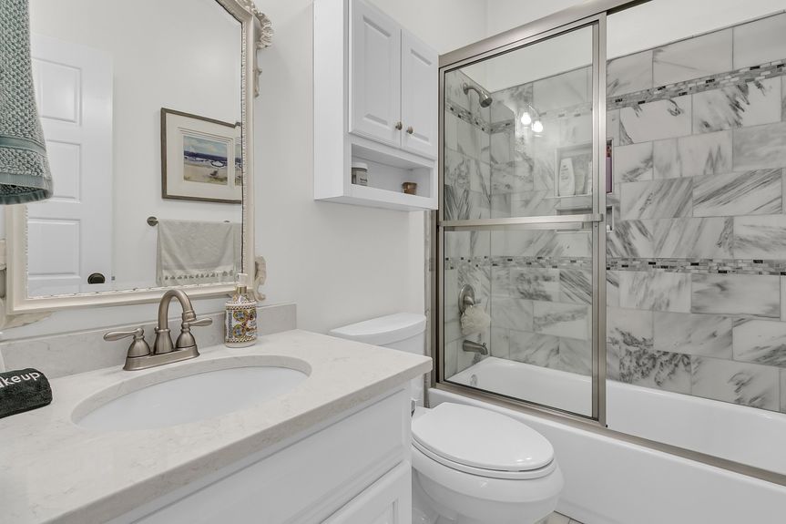CREM - 3372 Billings St-41