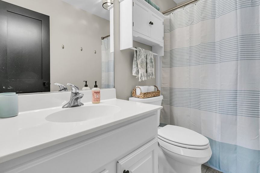 CREM - 1517 Faith St-12