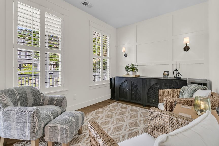 CREM - 1517 Faith St-23