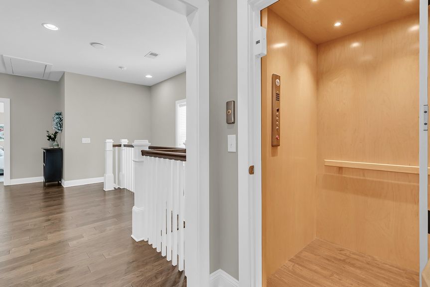 CREM - 2072 Amenity Park Dr-65