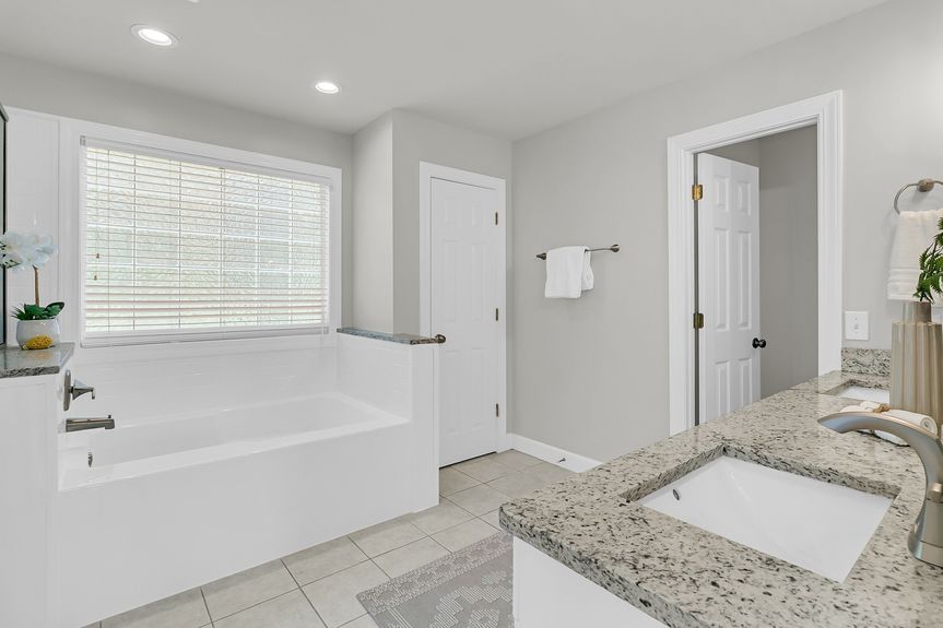 CREM - 1436 Lagoon Park-16