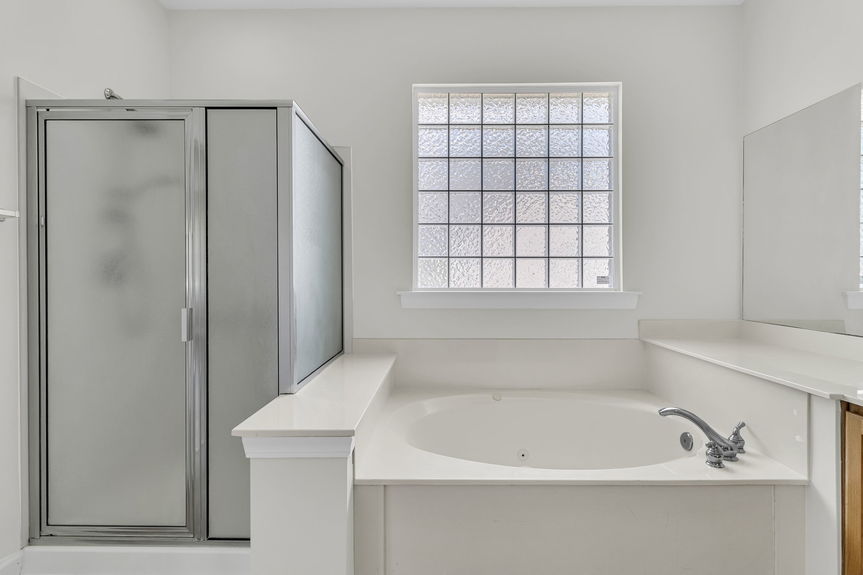 CREM - 2373 Cross Timbers Dr-20