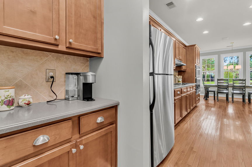 CREM - 3124 Treadwell St-24