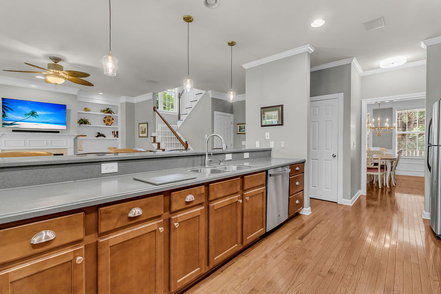 CREM - 3124 Treadwell St-33