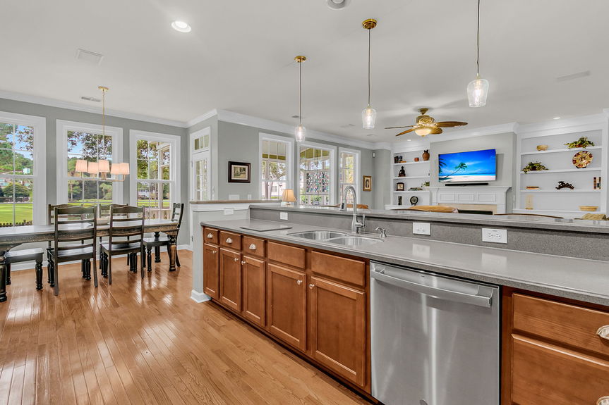 CREM - 3124 Treadwell St-36