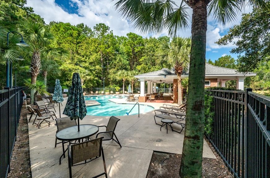 47-02-Nelliefield_amenities_Lowcountry_Exposure-16