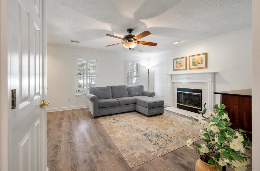 10-3108 Queensgate_i_Lowcountry_Exposure-26