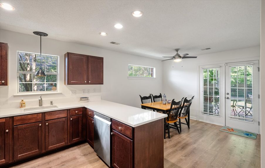 19-3108 Queensgate_i_Lowcountry_Exposure-15