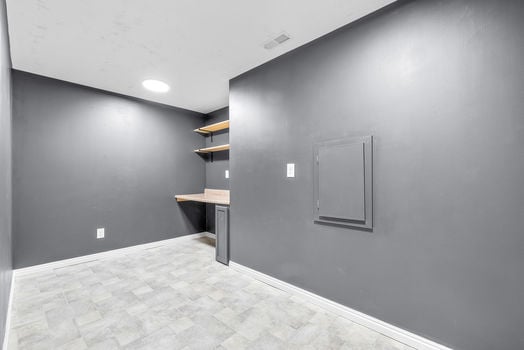 _SRF5493-2
