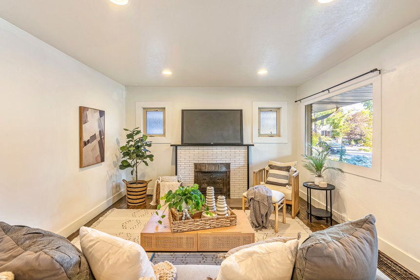 22-139 Edith Ave-11-3