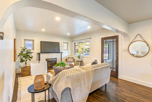 23-139 Edith Ave-12-3