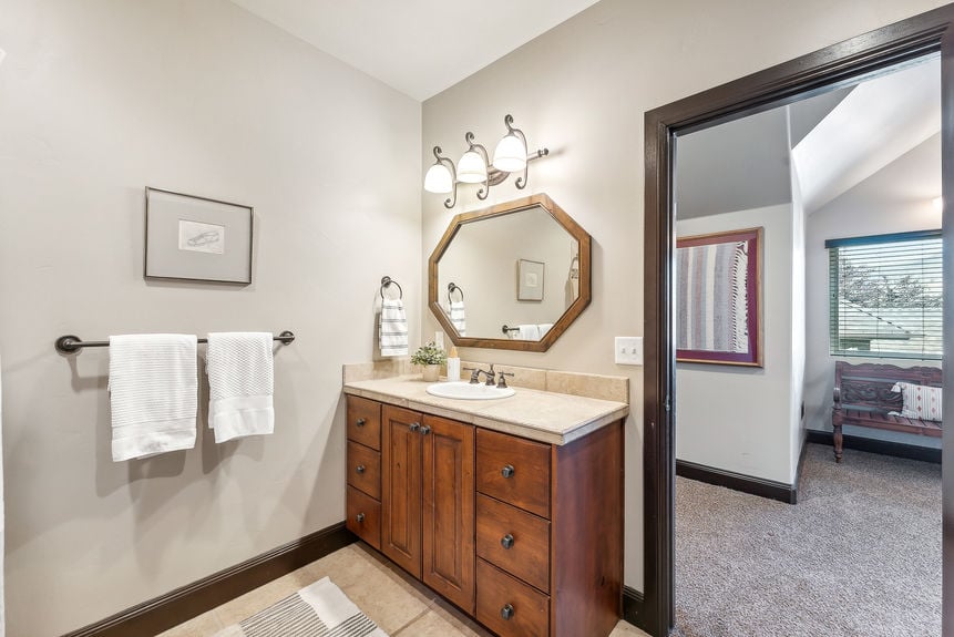 3180 Stoney Creek Cir, Heber City_HDR043-2