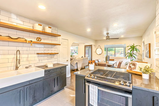 35-139 Edith Ave-24-3