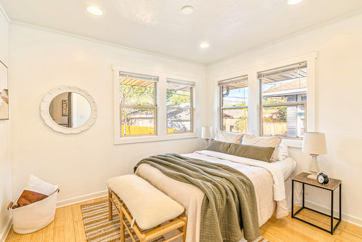 37-139 Edith Ave-26-3