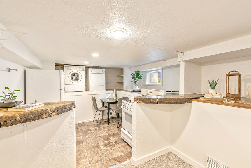 50-139 Edith Ave-39-3