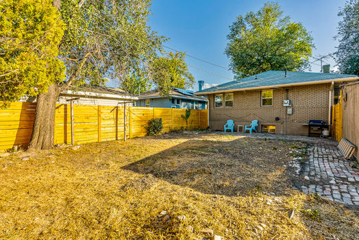 53-139 Edith Ave-42-3