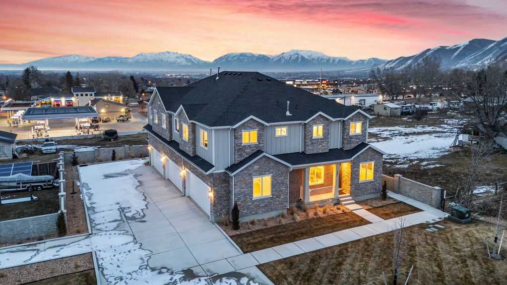 53_341 E 100 S St, Santaquin_Twilight001