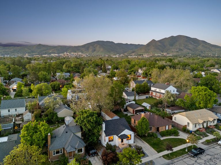 1563 E Roosevelt Ave, Salt Lake City_Twilight005