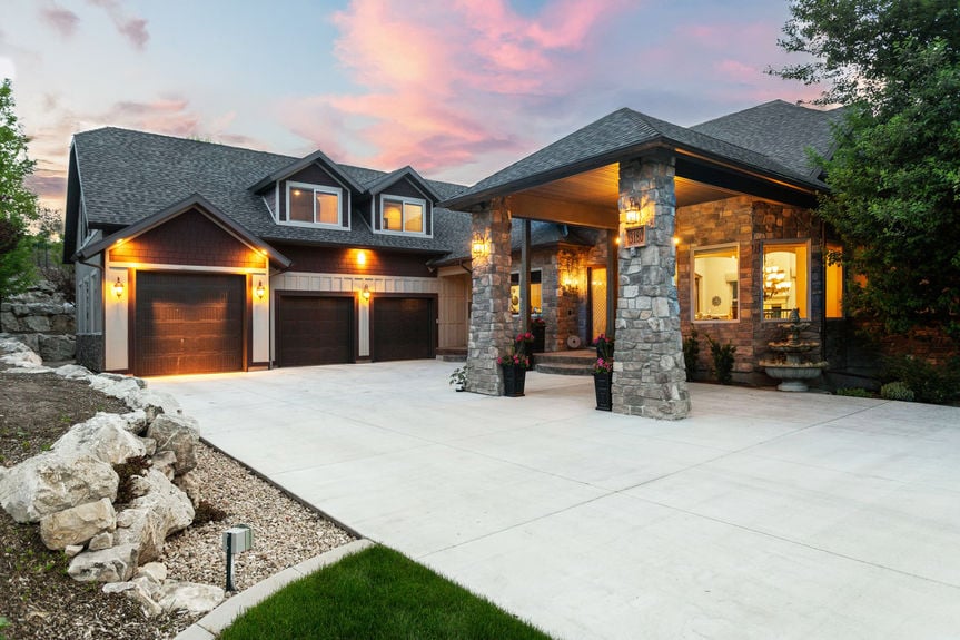 Stoney Creek Twilight - Cover