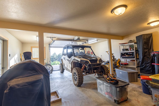 2595 canyon view
