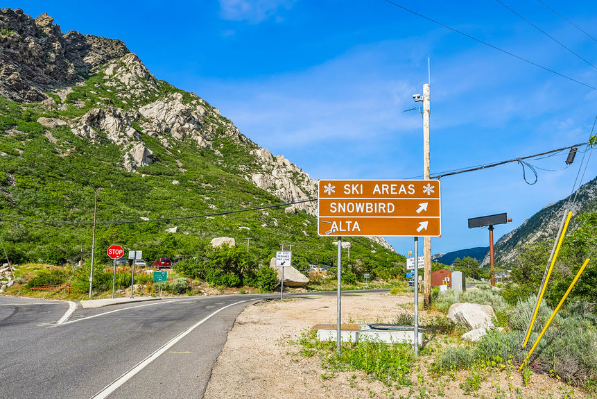 8816 Alpen Way, Cottonwood Heights_HDR001-2