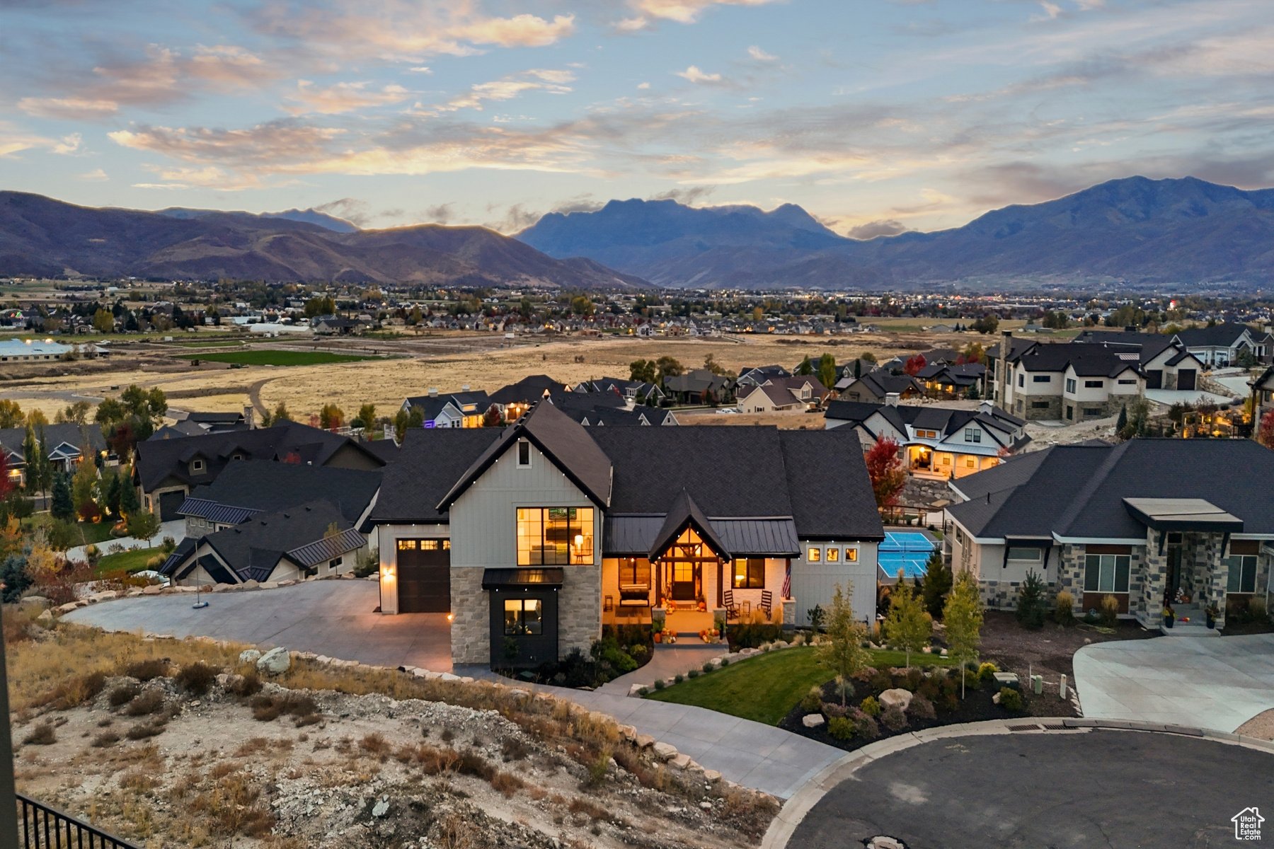 3300 Hunters Ridge