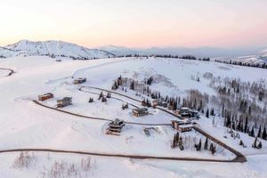 aHf9rUMqNJQqH-zB_RealEstate_Image18 (1)