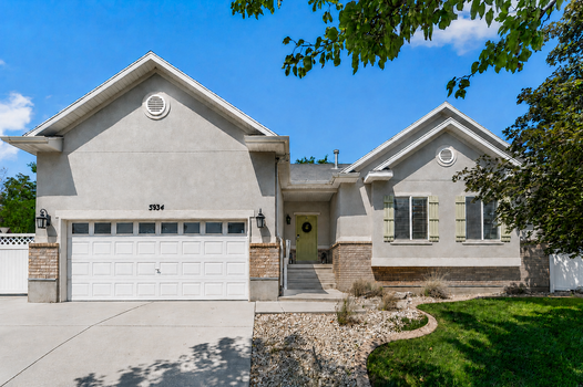 jaredwest_243196133185154_6619405510216342373_Allores Exterior