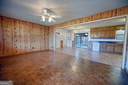 HD_1709830399582_1316BugscuffleRd_03072420