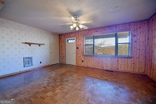 HD_1709830403749_1316BugscuffleRd_03072422