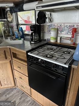HD_1758330786493_interior_2