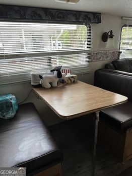 HD_1758330786563_interior_4
