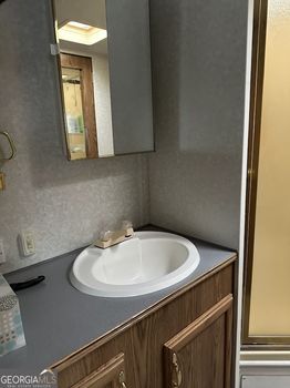 HD_1758330786571_interior_5