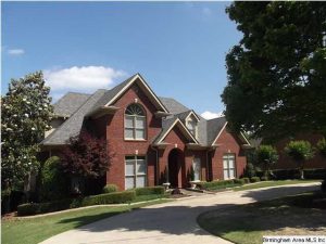 Homes for sale Lake Crest Hoover AL 5131 Lake Crest Circle image 