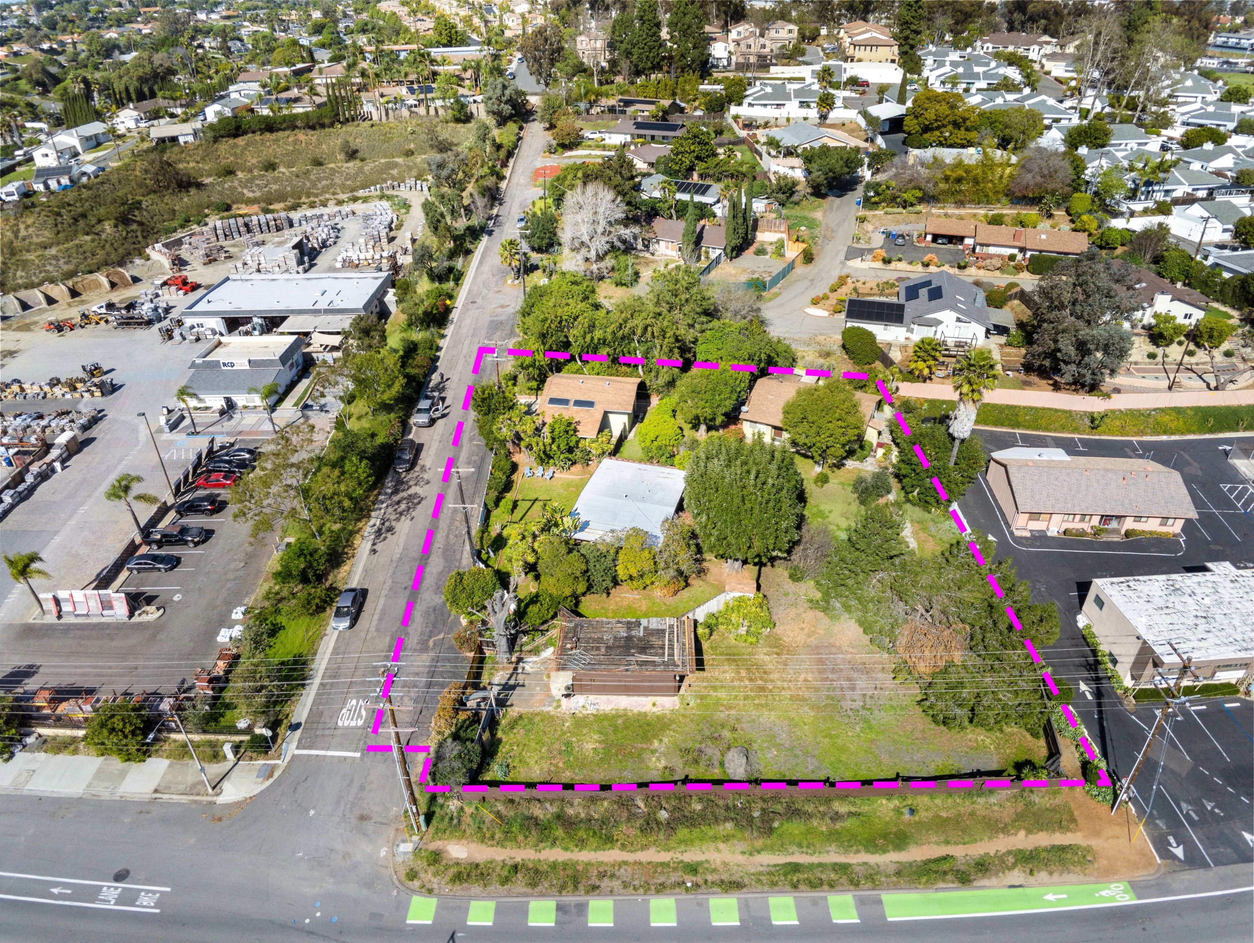 801 W Vista Way Vista CA, the 0.87 acre parcel