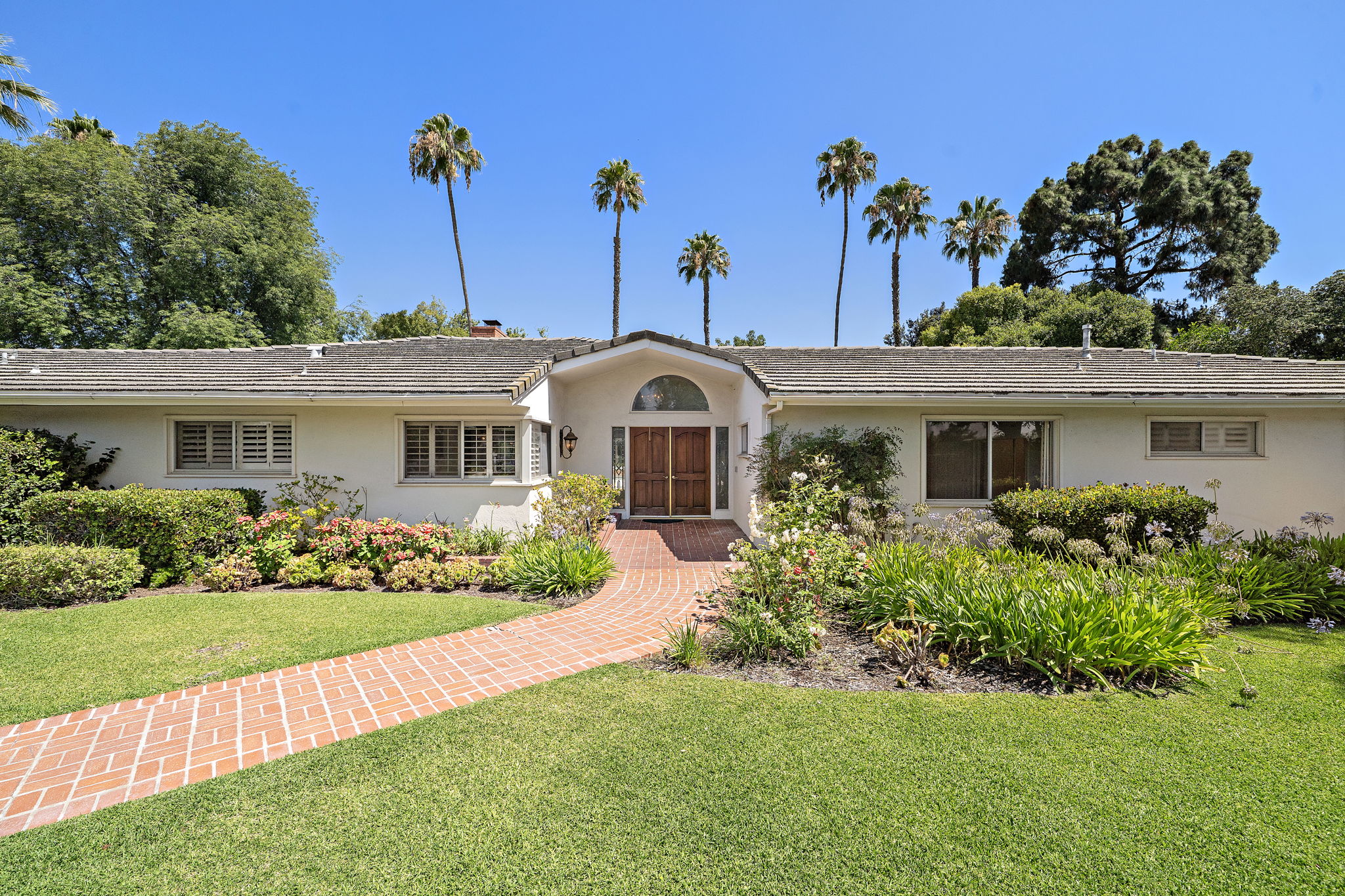 Senior Downsizing Assistance Orange County - Compassionate and Professional Real Estate Support for Seniors