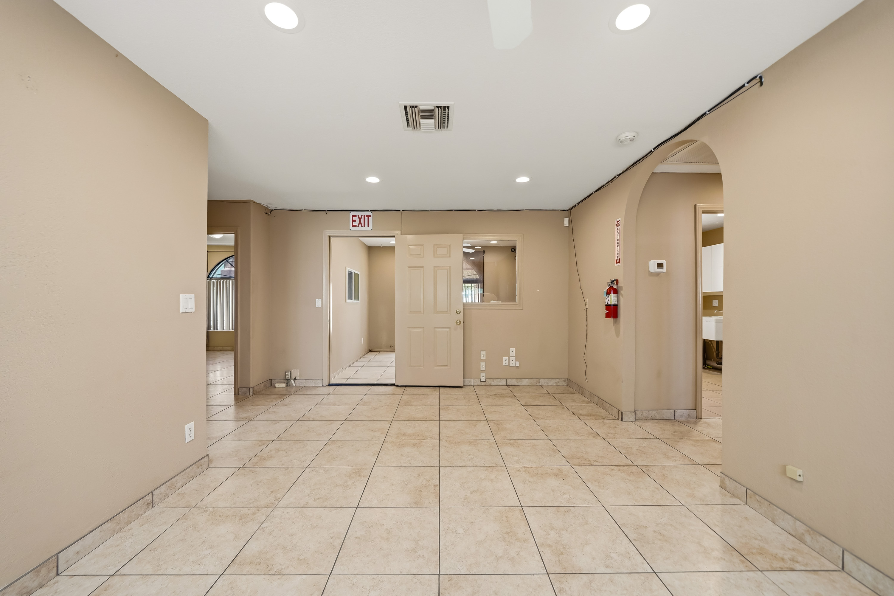 66337 Pierson Blvd Desert Hot Springs, vacant trust-owned commercial office building