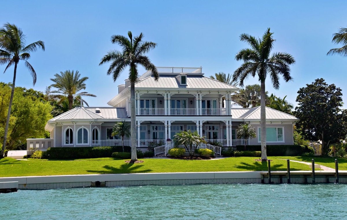 Luxury & International Real Estate Newport Beach - Global Exposure and High-End Marketing for Luxury Listings