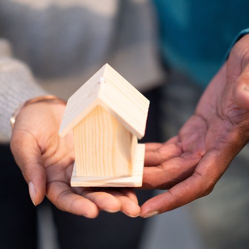 Buying a House in a Trust or in Your Personal Name: What Orange County Buyers Need to Know
