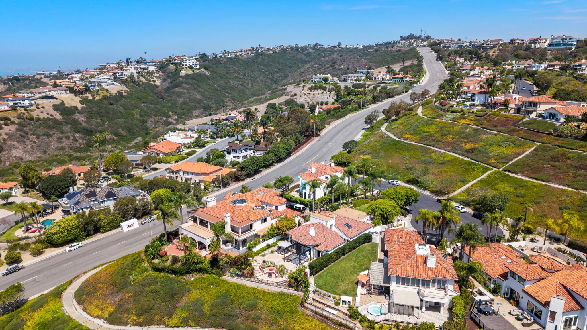Aerial view of a hillside residential neighborhood in San Clemente, Orange County