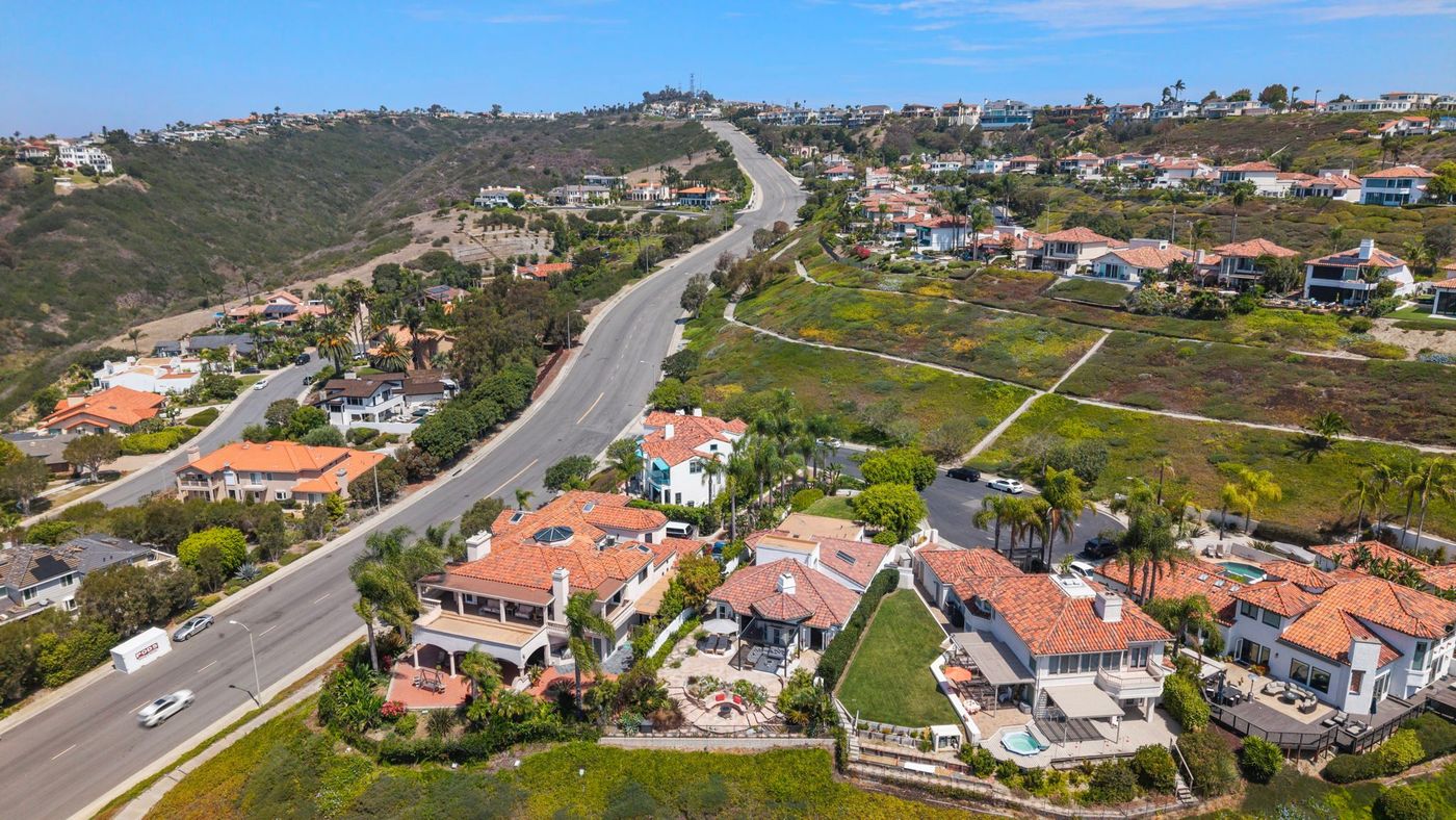 Aerial view of a hillside neighborhood in San Clemente