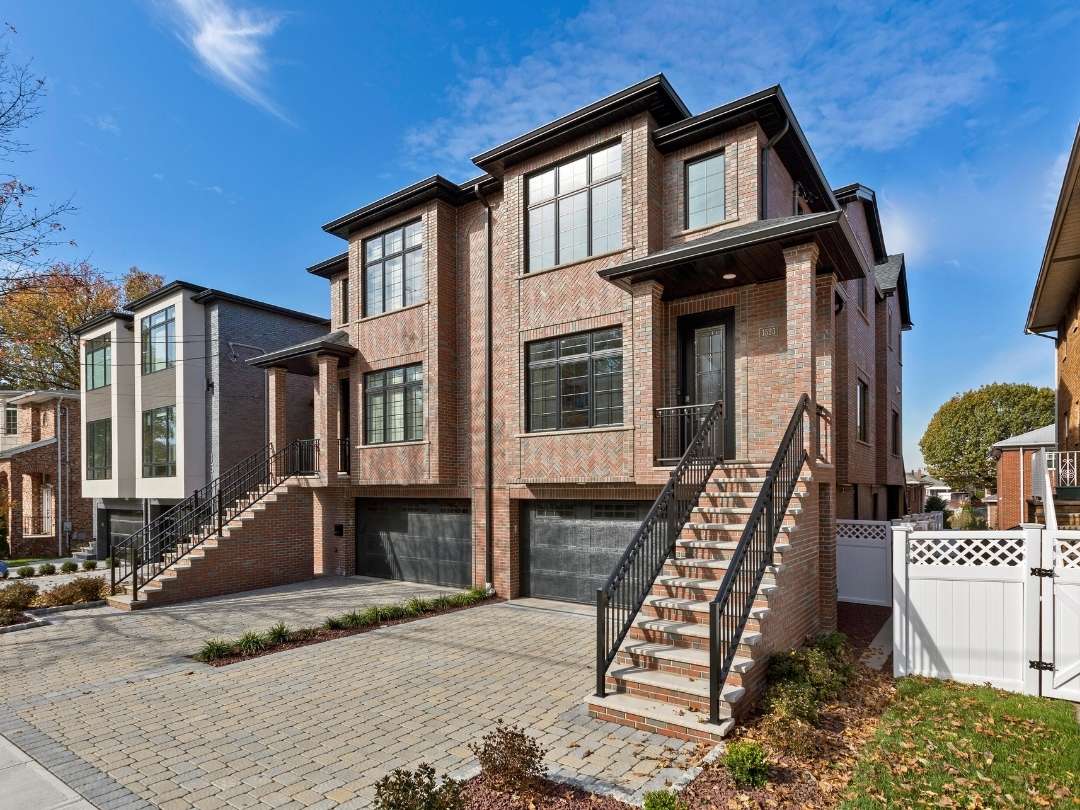 Discover Your Dream Home in Palisades Park NJ