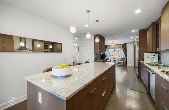 29 Victoria Pl E - 13