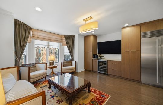29 Victoria Pl E - 18